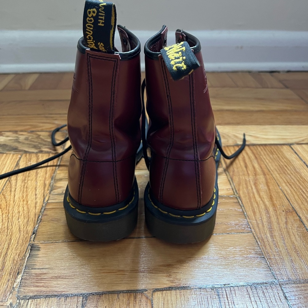 1460 Smooth Leather Dr. Martens in Cherry Size 8 - Picture 3 of 6